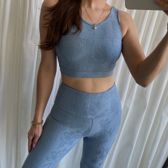 The Textured Blossom Legging in Ocean Blue Women’s Size Small - Picture 4 of 5